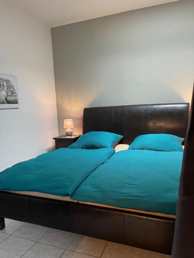 Mitten In Der Natur : Ferienwohnung Mit 3 Schlafzimmern, Neu Eingerichtet Neu Gaarz Exterior foto